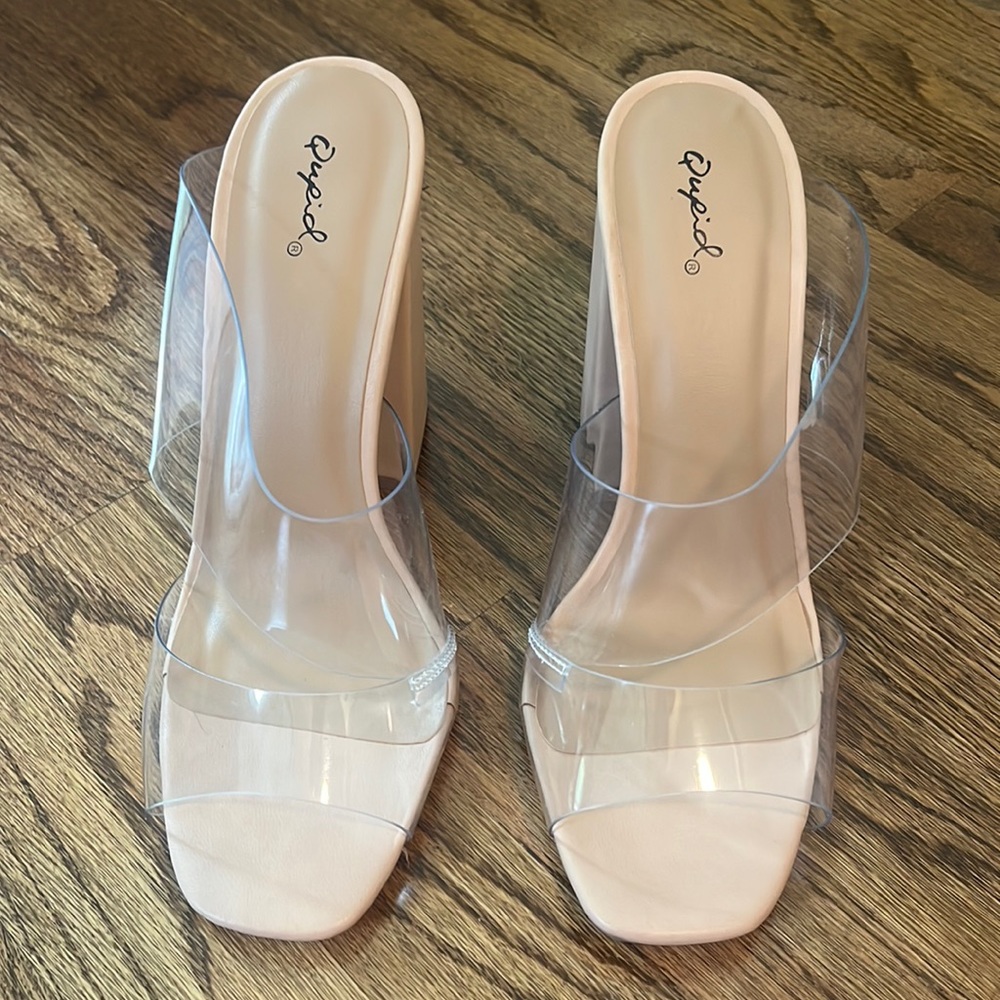 Boutique Qupid Nude Cream Clear Block Heel Mules Sz 10 EUC
